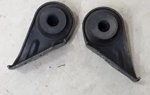 Hyundai Santa Fe Radiator mount bracket