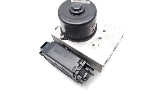 Mercedes-Benz C W203 ABS Pump A0054314312 10020405044 10092515763