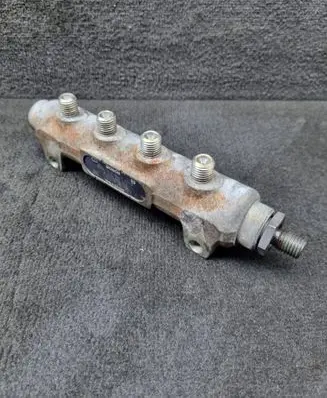 Audi A8 S8 D2 4D Fuel main line pipe 057130089A