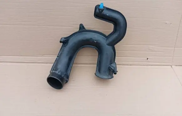 Renault Megane III Intake resonator 