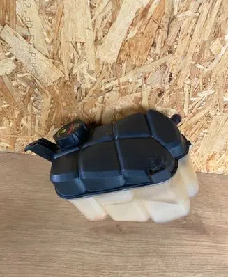 Ford Mondeo MK IV Coolant expansion tank/reservoir 6G918K218 D2L4A