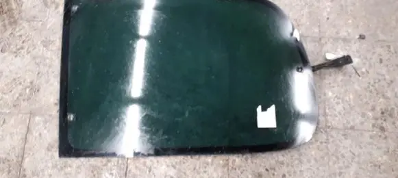 Nissan King Cab Rear side window