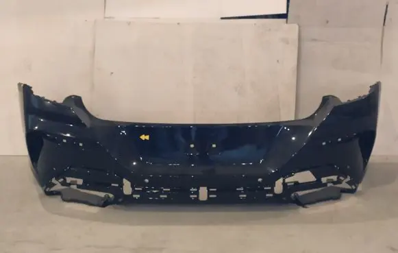 BMW 8 G16 Rear bumper 8083192 51128083192 8075289