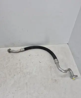 Volvo XC40 Air conditioning (A/C) pipe/hose 31694876