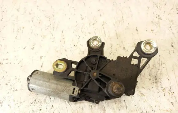 Audi A4 S4 B5 8D Rear window wiper motor 8L0955711B 404430B