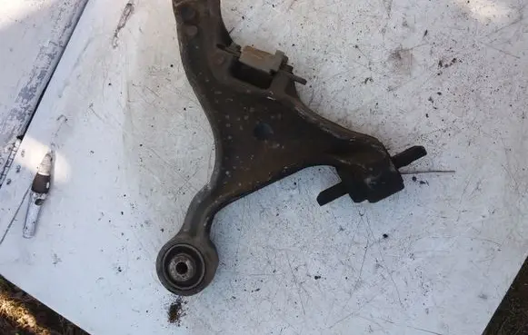 Volvo S60 Front lower control arm/wishbone