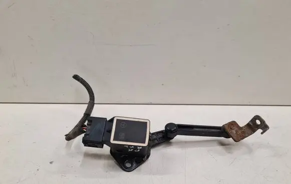 Mercedes-Benz R W251 Headlight/headlamp level sensor A0105427717