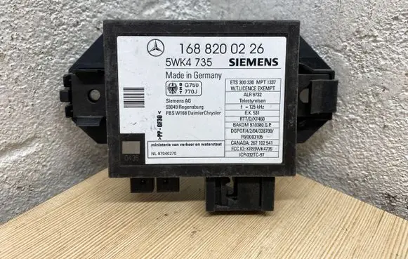 Mercedes-Benz Vaneo W414 Immobilizer control unit/module 1688200226 5WK4735 ETS300330