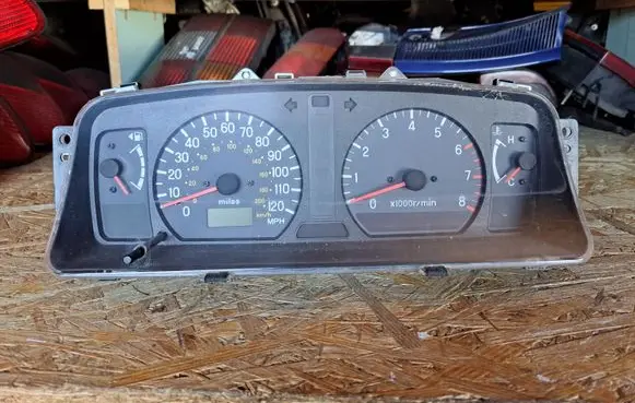 Mitsubishi Pajero Speedometer (instrument cluster) MR356510 1573808480