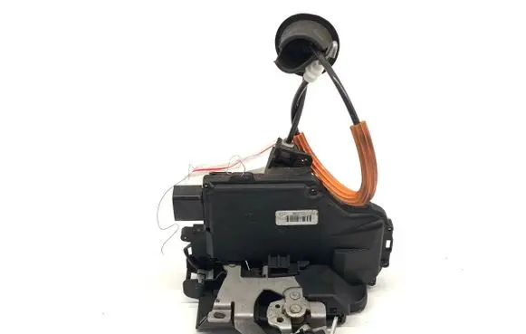 Audi A4 S4 B6 8E 8H Rear door lock 8E0839015C