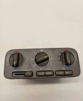 Volvo V70 Climate control unit 9171799