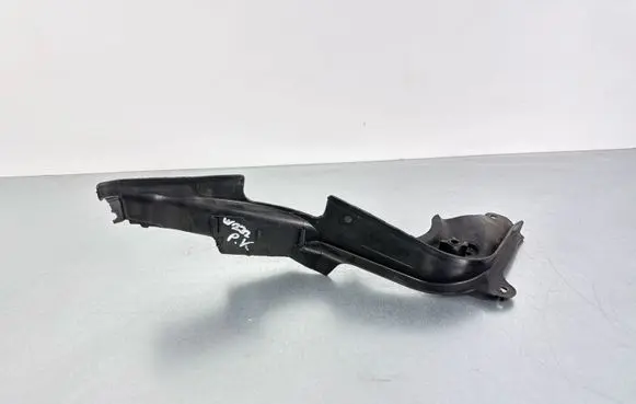 Mercedes-Benz S W222 Other engine bay part A2226203500