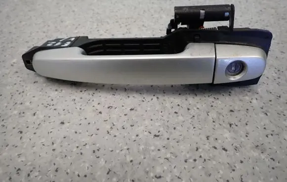 Toyota Corolla E120 E130 Sliding door exterior handle 