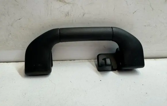 Mercedes-Benz CLS C218 X218 Rear interior roof grab handle A2048100151