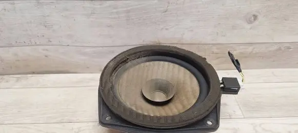 Hyundai Tucson JM Front door speaker 