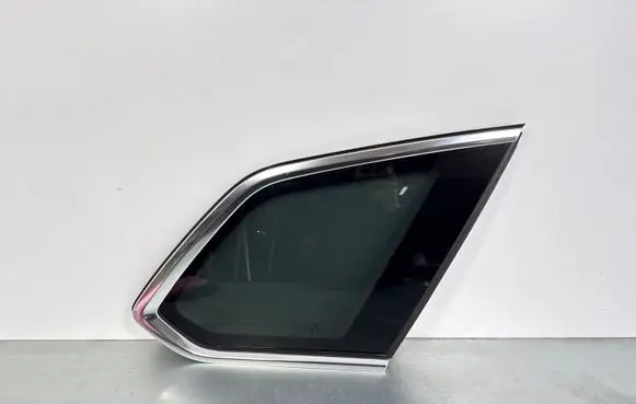 Volkswagen Touareg III Rear side window 760845298DB