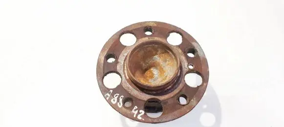 Mercedes-Benz B W246 W242 Rear wheel hub
