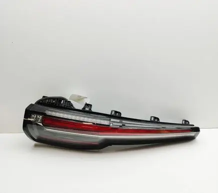 Cadillac Escalade Rear/tail lights 84211921 L90052820