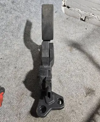 Mercedes-Benz ML W166 Accelerator throttle pedal A1663000304 6PV93396806 Q002ZGS004