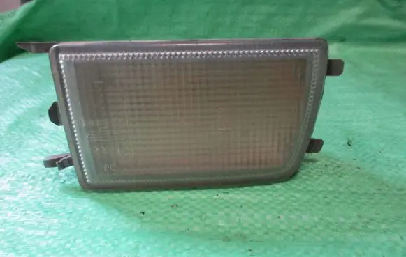 Volkswagen Golf III Front indicator light