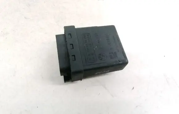 BMW 5 E39 Glow plug pre-heat relay 72RB510 2246919