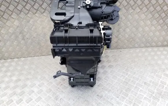 Land Rover Evoque II Interior heater climate box assembly housing M8D219B555BC