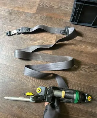 Volvo S60 Front seatbelt 8626240
