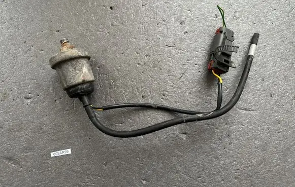 Nissan Patrol Y60 Oil pressure sensor 2507051N00