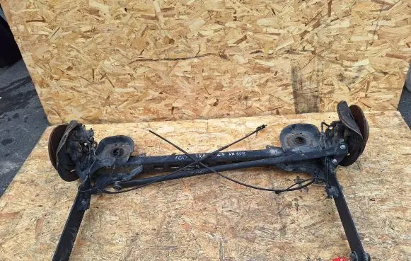 Renault Trafic III (X82) Rear axle beam 