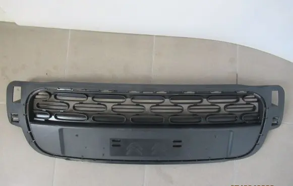 Citroen C3 Front bumper upper radiator grill 9812061877