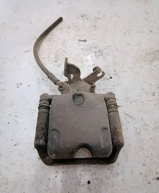 Opel Insignia A Rear brake caliper