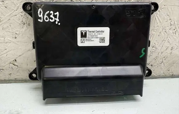 Tesla Model X Air conditioning/heating control unit 103421500A