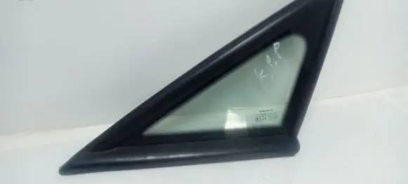 Seat Altea XL Front triangle window/glass 