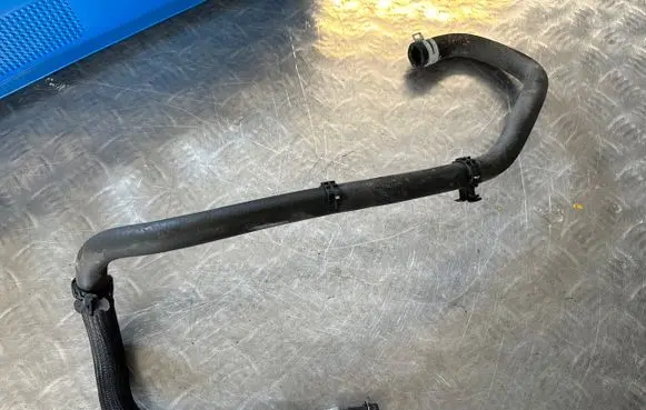 Peugeot 308 Engine coolant pipe/hose