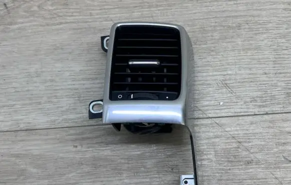 Porsche Panamera (970) Rear air vent grill 970553171