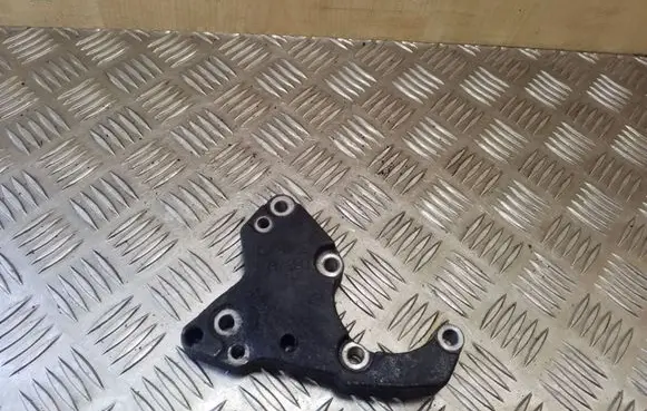BMW 5 E39 Power steering pump mounting bracket 32422247556