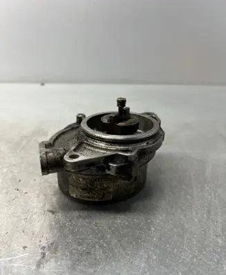 Audi A6 S6 C6 4F Vacuum pump 057145100T