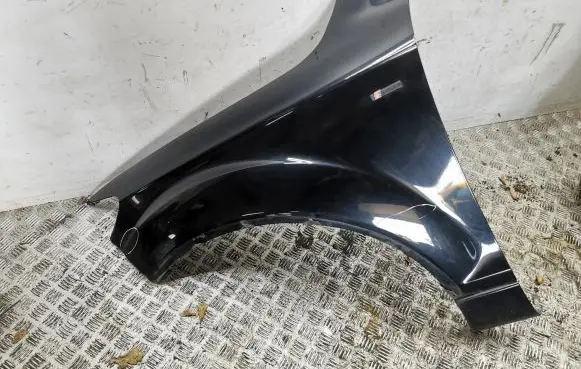 Audi Q7 4L Fender
