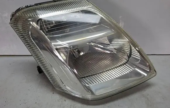 Citroen C2 Headlight/headlamp S27647710