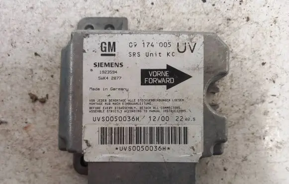 Opel Zafira A Airbag control unit/module 09174005 1923594 UVS0050036H