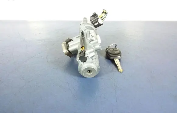 Suzuki Swift I Ignition lock SLS18