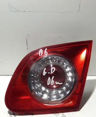 Volkswagen PASSAT B6 Tailgate rear/tail lights 27567003