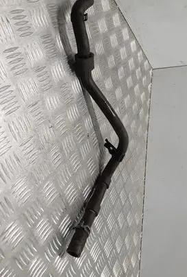 Volkswagen Golf VII Engine coolant pipe/hose