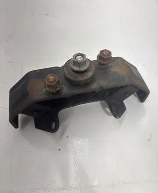 Subaru Outback (BS) Gearbox mount 41022al04a