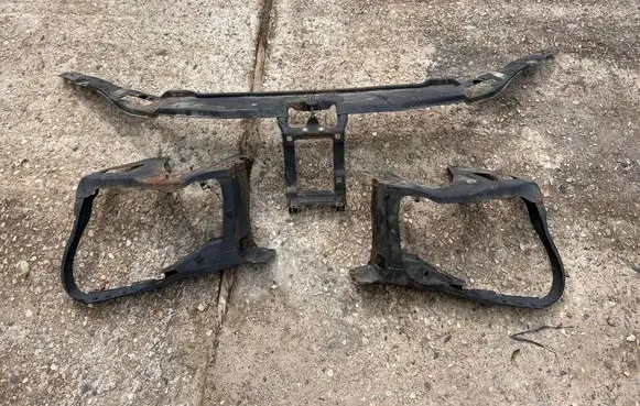 Mercedes-Benz S W220 Top upper radiator support slam panel 