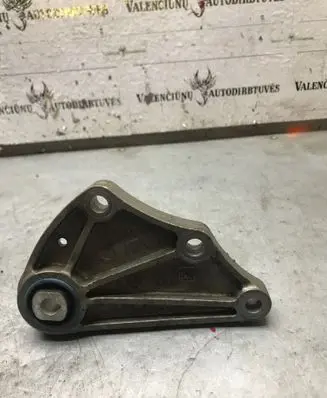 Ford Focus Gearbox mount JX616P093AC