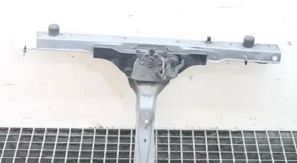 Mitsubishi L200 Top upper radiator support slam panel