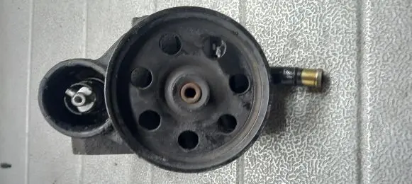 Ford Focus Power steering pump