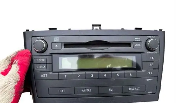 Toyota Avensis T270 Radio/CD/DVD/GPS head unit 8612005150