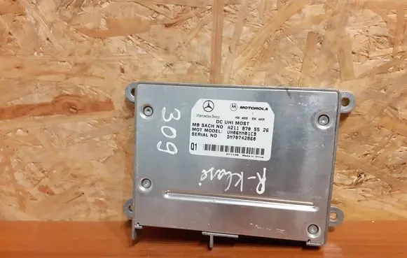 Mercedes-Benz R W251 Bluetooth control unit module A2118705526